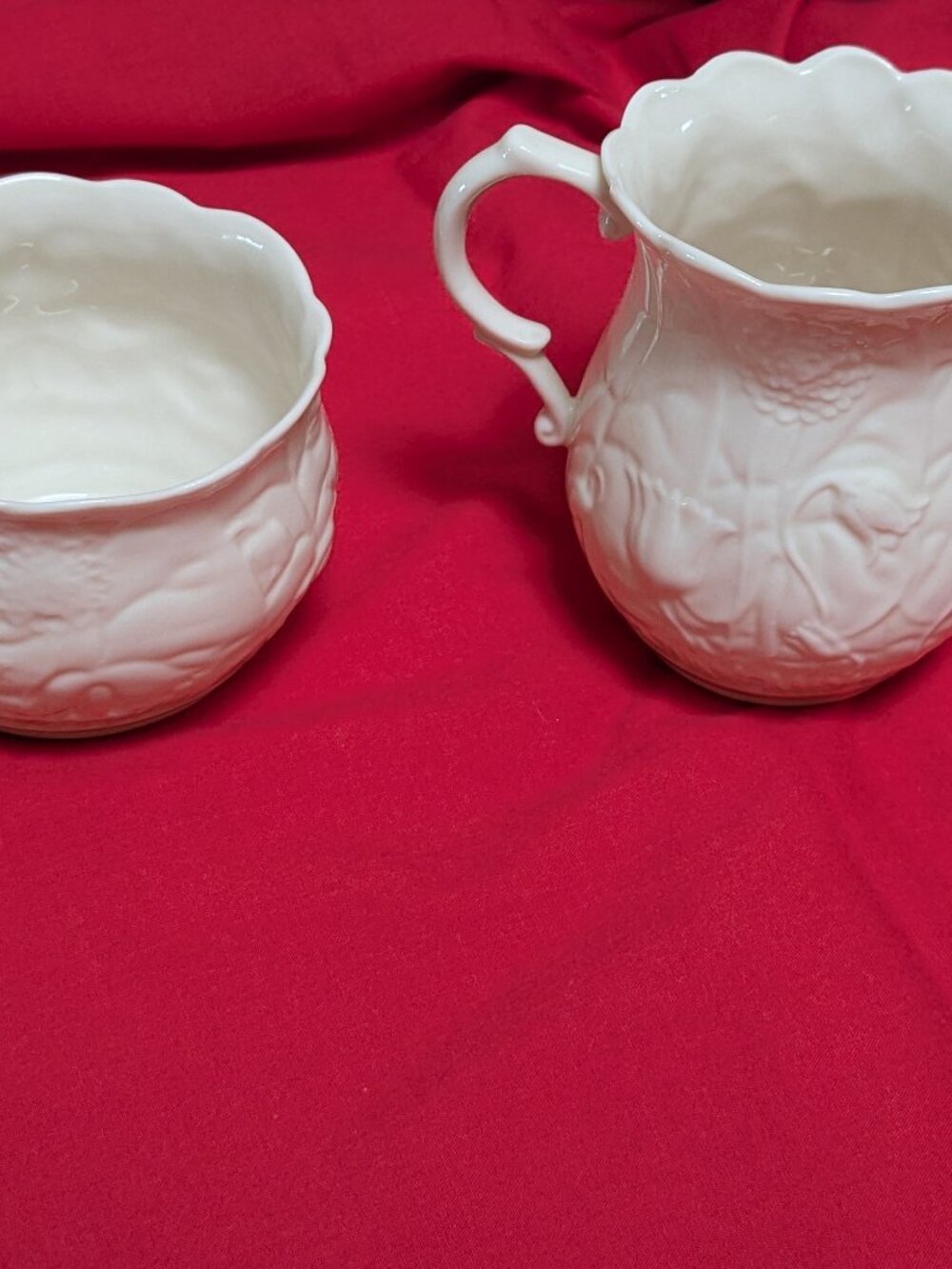VTG Belleek Ireland Serenity Creamer & Sugar Set - 8th Blue Mark - MINT w/ Label